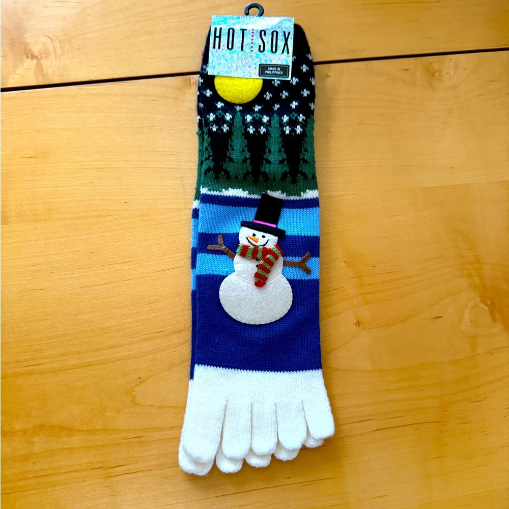 NTW! Hot Sox Christmas Holiday Themed TOE Socks Snowman w Scarf Women's 9-11